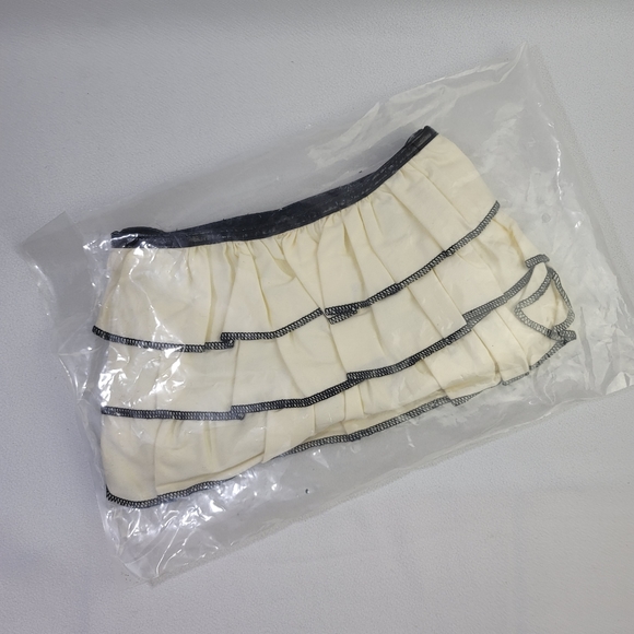 Avon Spring Trimmings Ruffle Bag - Picture 1 of 9